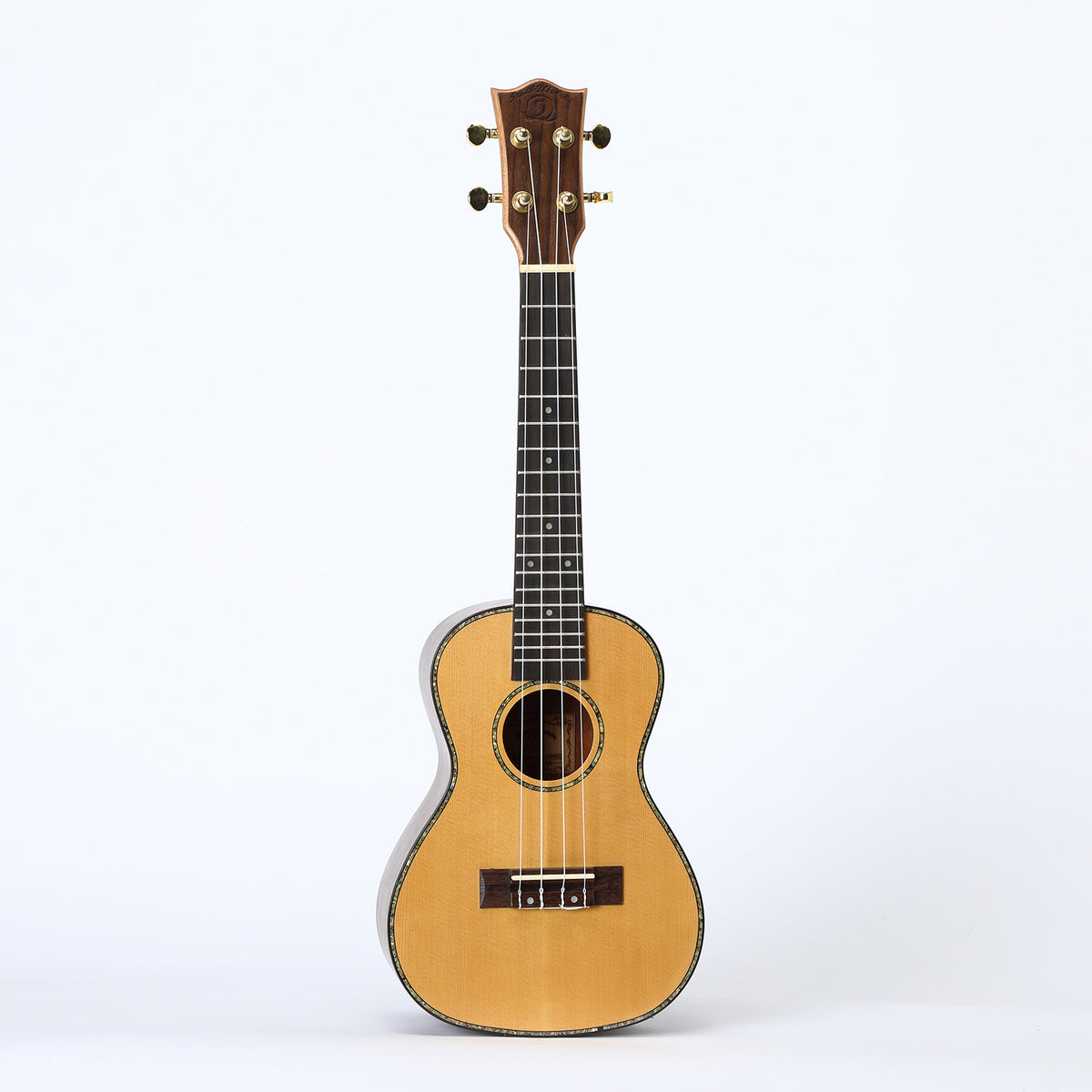 Snail UKC-AR400  - Solid Spruce Concert Ukulele