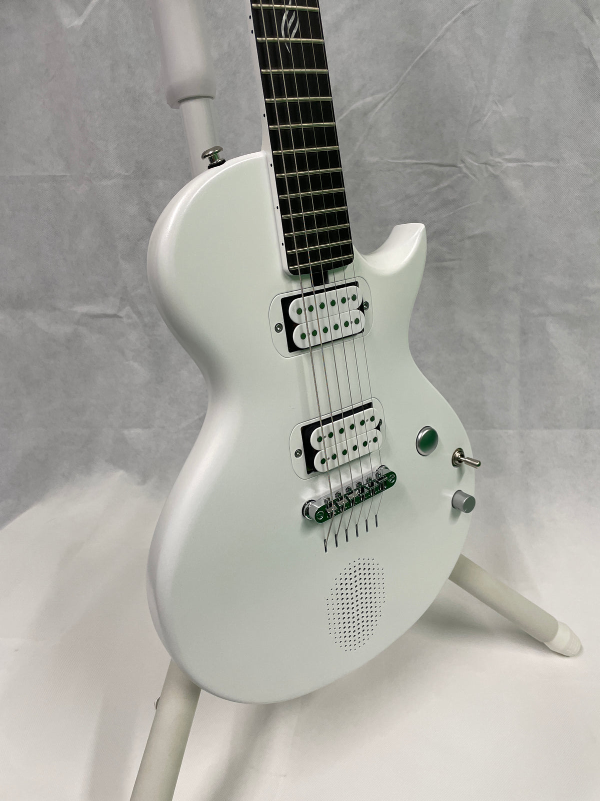 B Stock Enya NOVA GO SONIC in White
