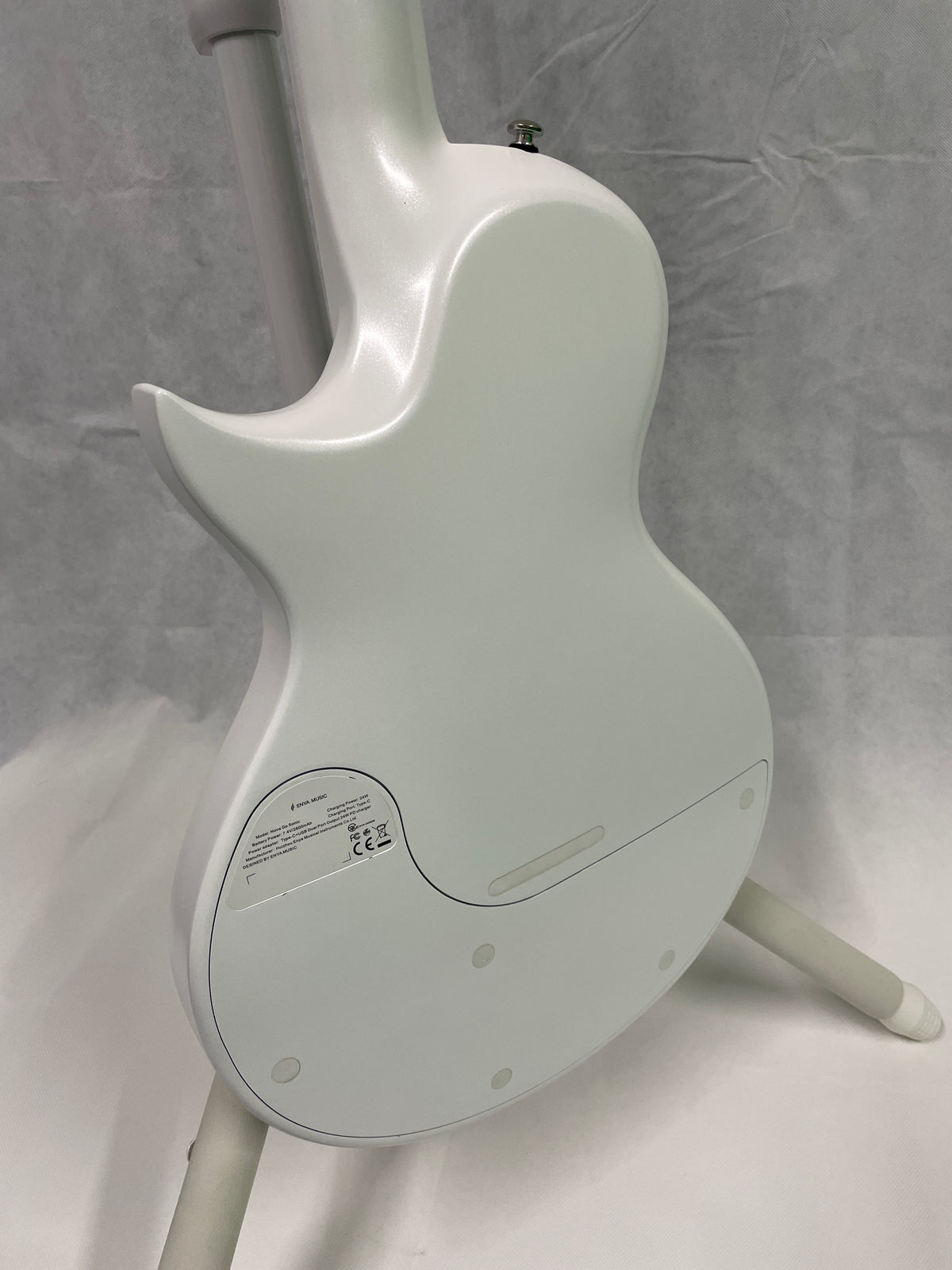 B Stock Enya NOVA GO SONIC in White