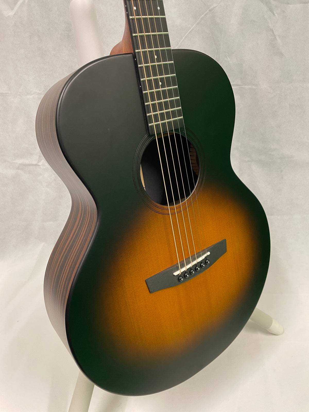 B Stock Enya EA-X1 Acoustic Guitar