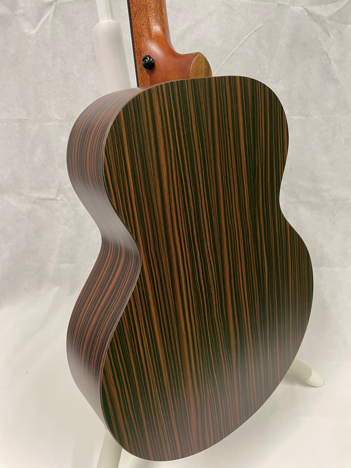 B Stock Enya EA-X1 Acoustic Guitar