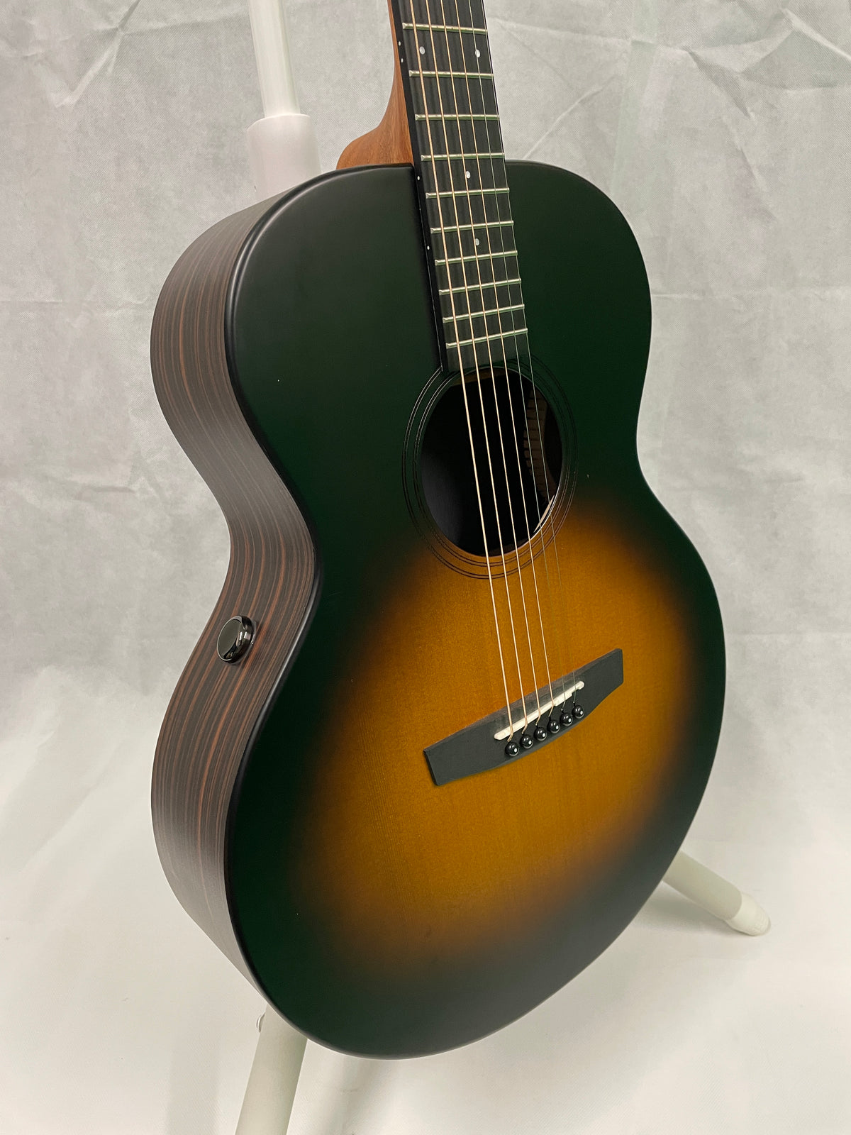 B Stock Enya EA-X1 PRO SP1 Electro Acoustic Guitar