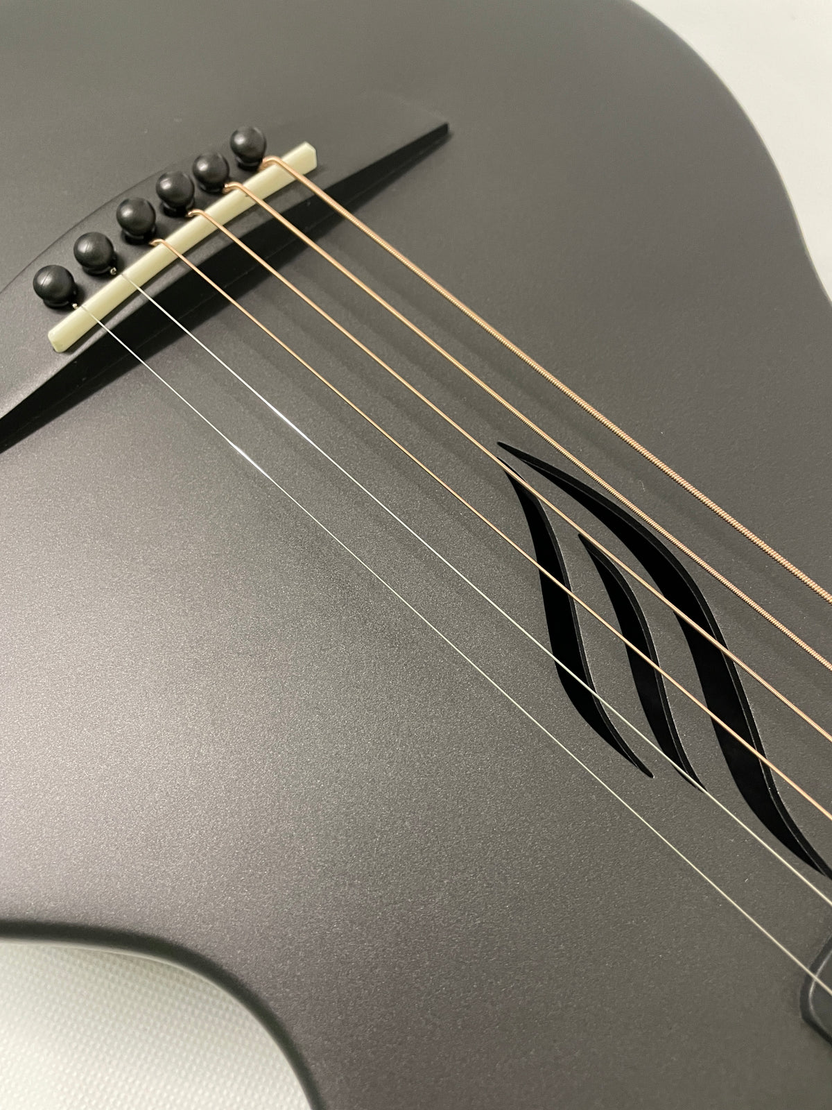 B Stock Enya Nova Go Sonic in Black