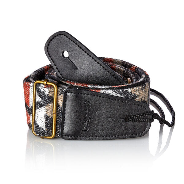 Bespeco  TCVBK Strap Jacquard Texture, Leather ends and Metal Hooks 5cm width, 82/148cm Length - Black