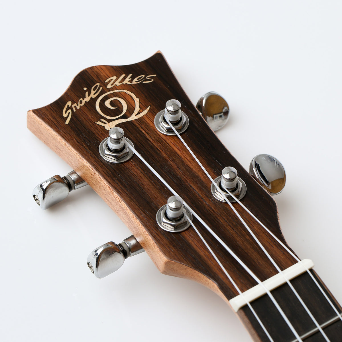 Snail UKC-T483 Ebony Concert Ukulele