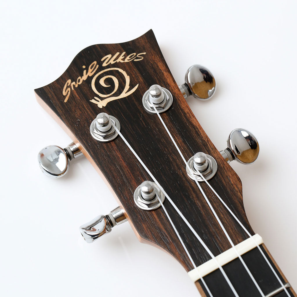 Snail UKC-486E Walnut Concert Ukulele